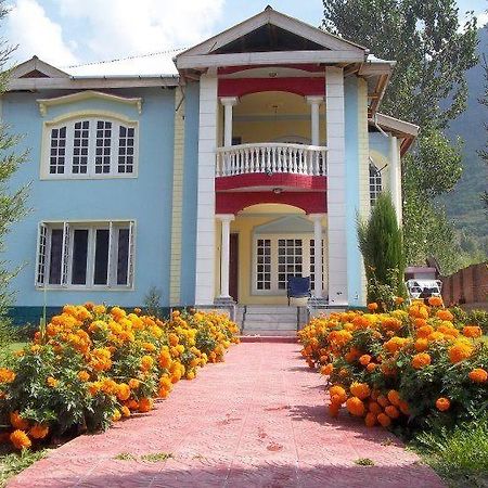 Asif Guest House ศรีนาการ์ ภายนอก รูปภาพ